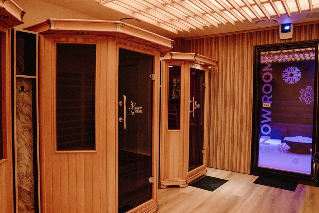 Sauna + SnowRoom 